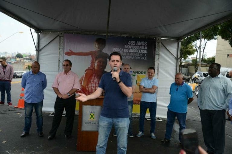 Após deixar PT, Montorinho fica ao lado de Paulinho Serra em inauguração