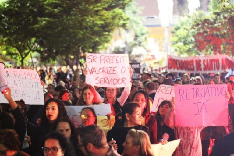 Ato do Sindserv reúne 500 pessoas em Santo André