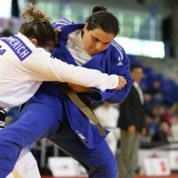 Judoca paralímpica de São Bernardo conquista ouro no Canadá