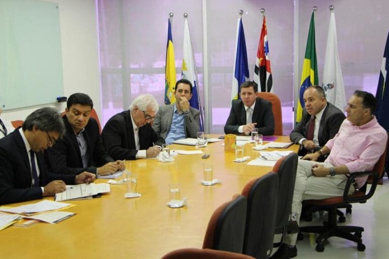 Maranhão e Auricchio continuam distantes do Consórcio e faltam em reunião