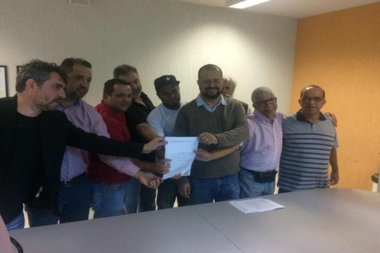 Câmara deve votar nesta terça se aceita pedido de impeachment de Atila