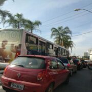 Moradores de S.Bernardo dizem que novo corredor de ônibus afeta trânsito