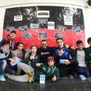 Apresentador da ESPN visita escola de SCS que venceu jogos eletrônicos