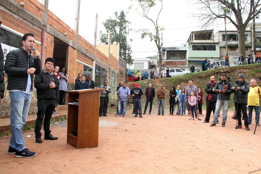 Prefeitura de Sto.André inicia revitalização de R$ 2 milhões no campo