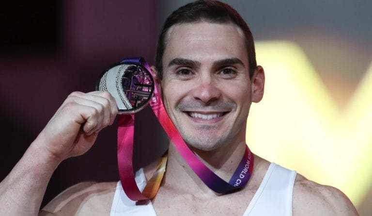 Arthur Zanetti ganha medalha de prata no Mundial de Ginástica Artística