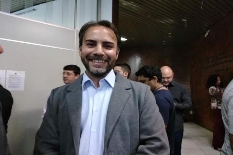 Pedrinho Botaro é eleito presidente da Câmara de Sto.André com 18 votos