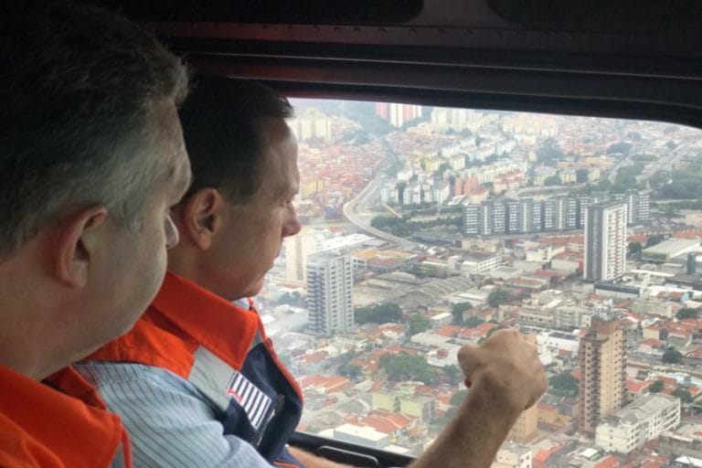 Doria sobrevoa áreas alagadas e anuncia medidas emergenciais; Veja vídeo