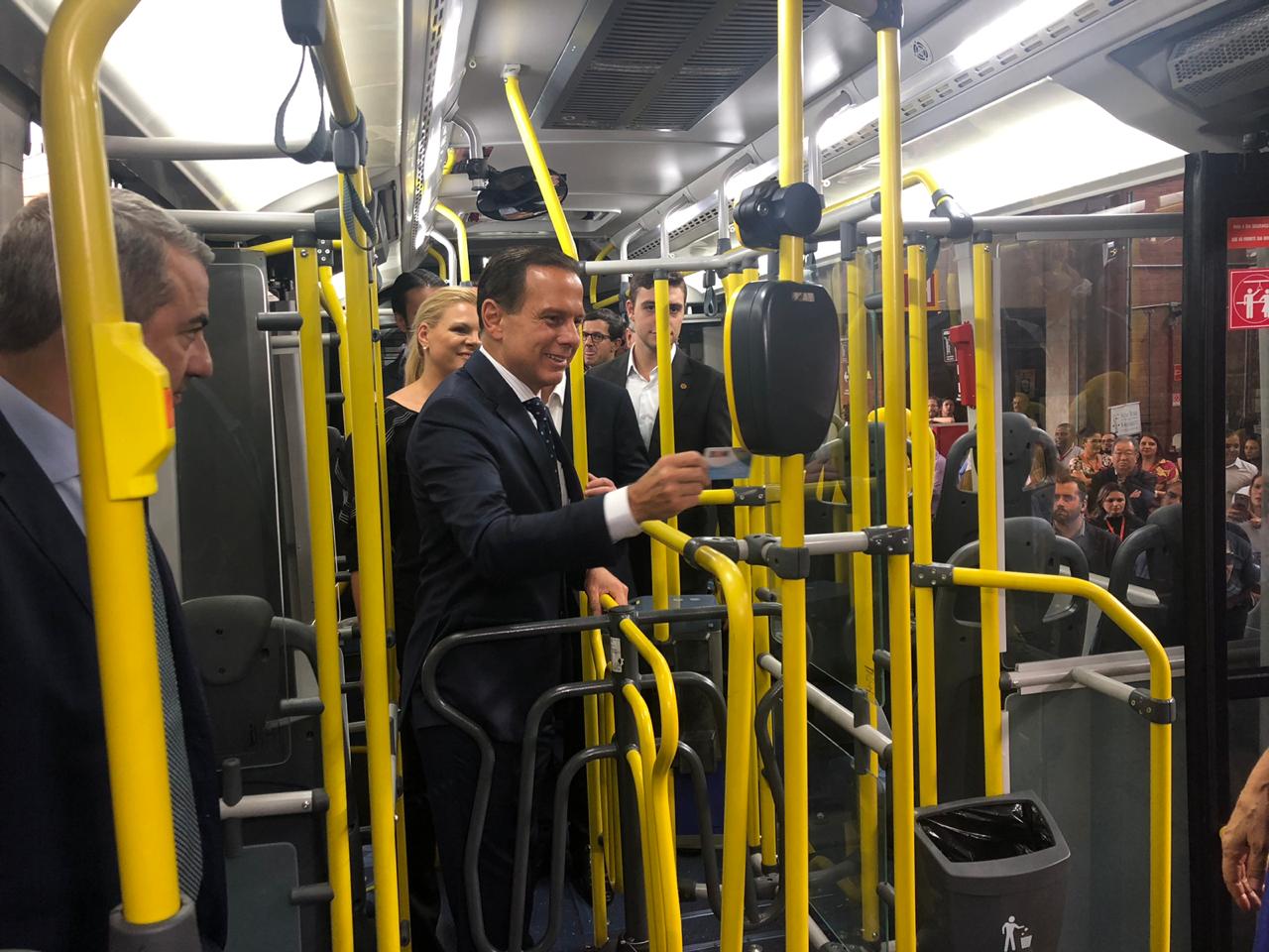 Corredor Metropolitano ABD recebe 25 novos ônibus articulados