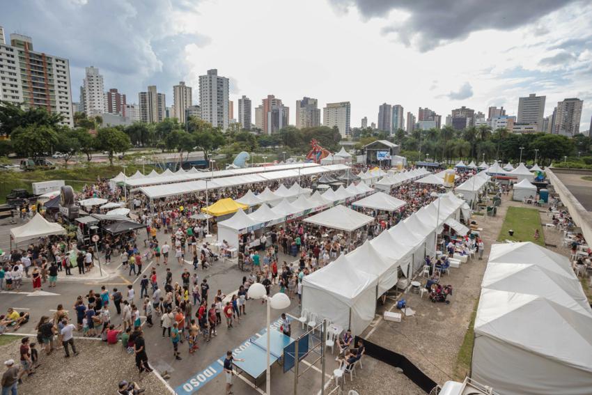 Vento causa queda de 10 árvores, um telhado e cancelamento de show em Sto.André