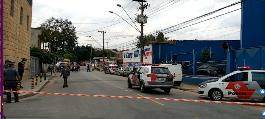 Assalto a policial em Sto.André termina com bandido morto e um foragido