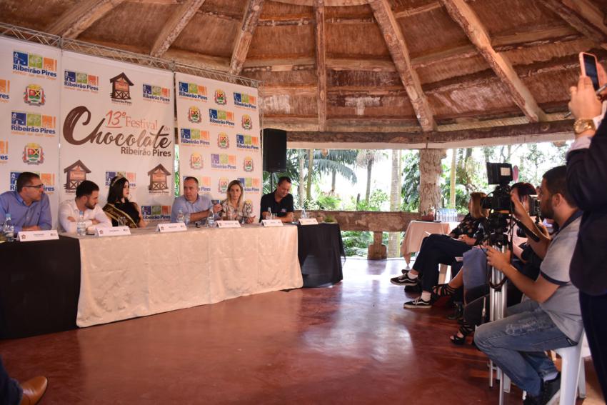 Thiaguinho, Melim e Falamansa estão entre as atrações do Festival do Chocolate