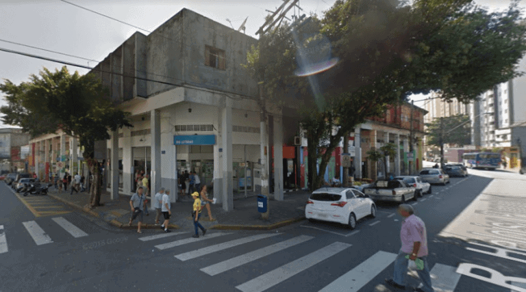 Vinte famílias invadem prédio que desabou em São Caetano