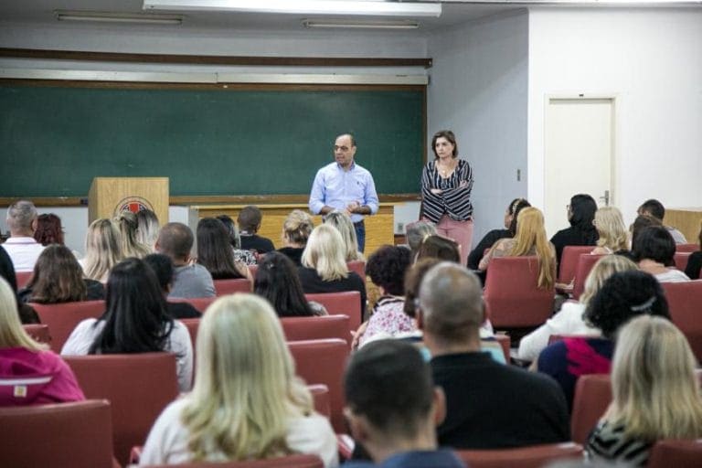 Recepcionistas de São Caetano recebem orientação sobre a humanização na Saúde