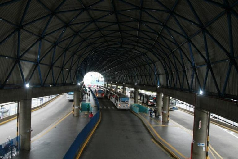 Prefeitura publica edital de licitação da Vila Luzita neste sábado
