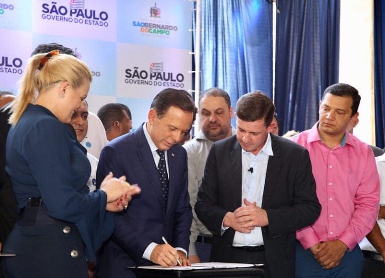 Governador e Morando dão início às obras da Fabrica da Cultura