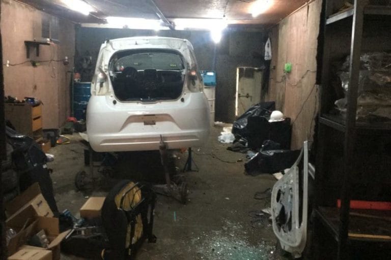 PM desmonta desmanche de carros e detém 7 criminosos em Sto.André