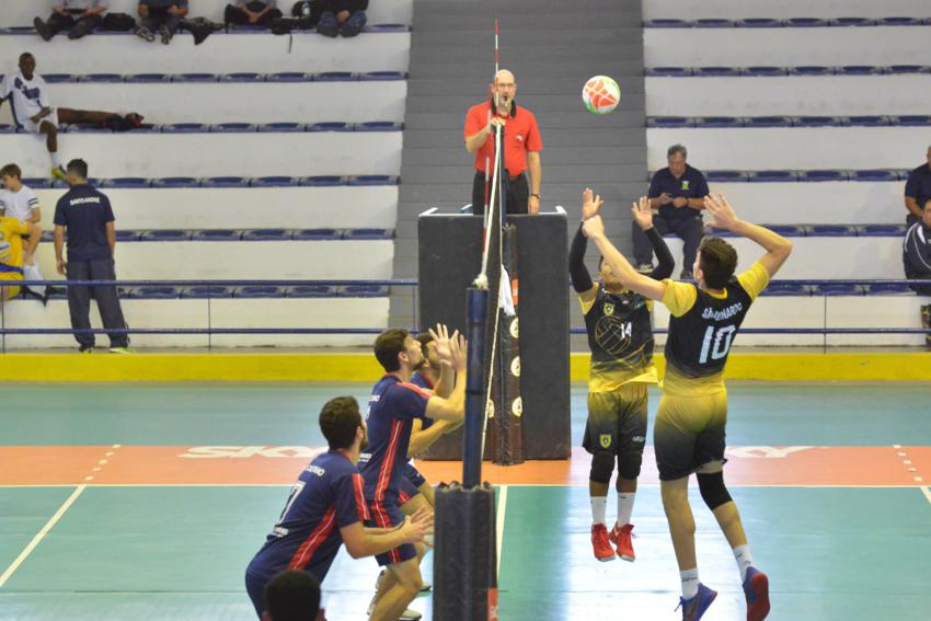 São Bernardo abre peneiras para vôlei masculino e feminino