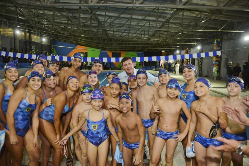 Prefeito Orlando Morando entrega novo Complexo Aquático do Baetão