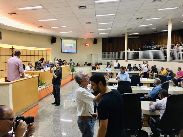 Por falta de parecer, Mauá não vota contratação de 415 temporários
