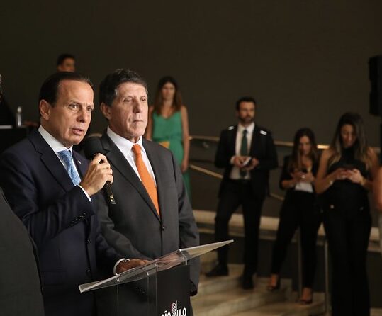 Doria restringe atendimento no Detran e Poupatempo