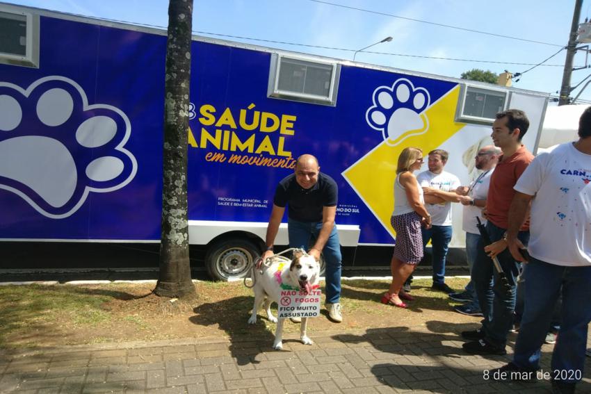 Auricchio entrega 2º Pet Móvel e anuncia entrega de UBS Animal para maio