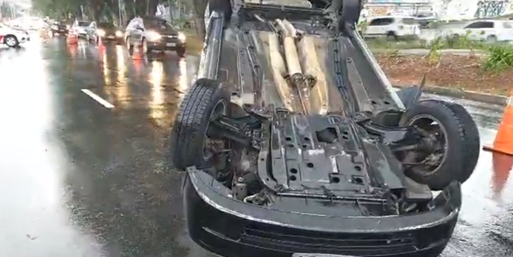 Acidente na avenida Prestes Maia deixa 4 vítimas em Santo André