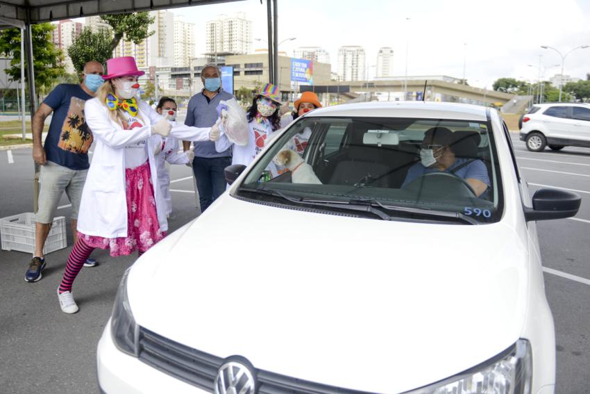 Em S.Bernardo, Drive-Thru da Solidariedade atinge 2.464 itens arrecadados