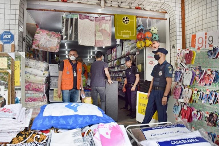 Diadema fecha cinco estabelecimentos por descumprir decreto