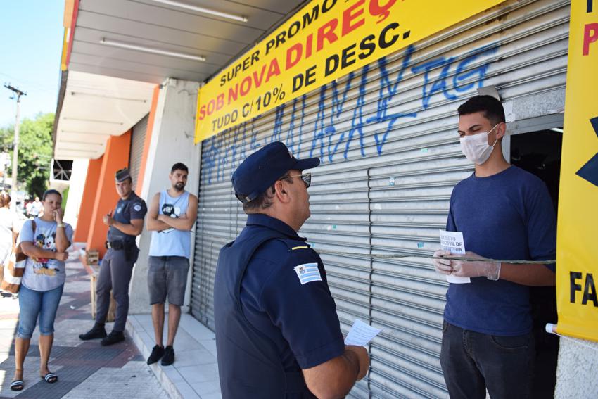 Diadema intensifica fiscalização sanitária de supermercados e bancos