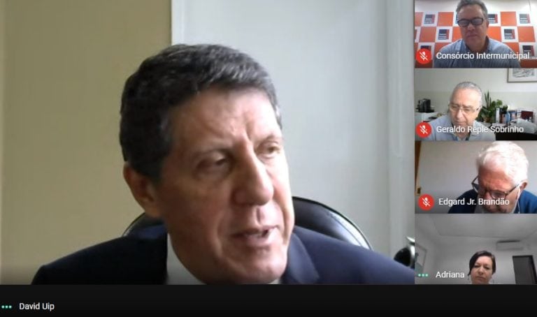 David Uip orienta prefeitos do ABCD aguardar posição do Estado para compra de testes