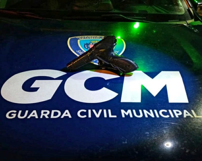 GCM de São Caetano flagra 2 adolescentes com simulacro de arma de fogo