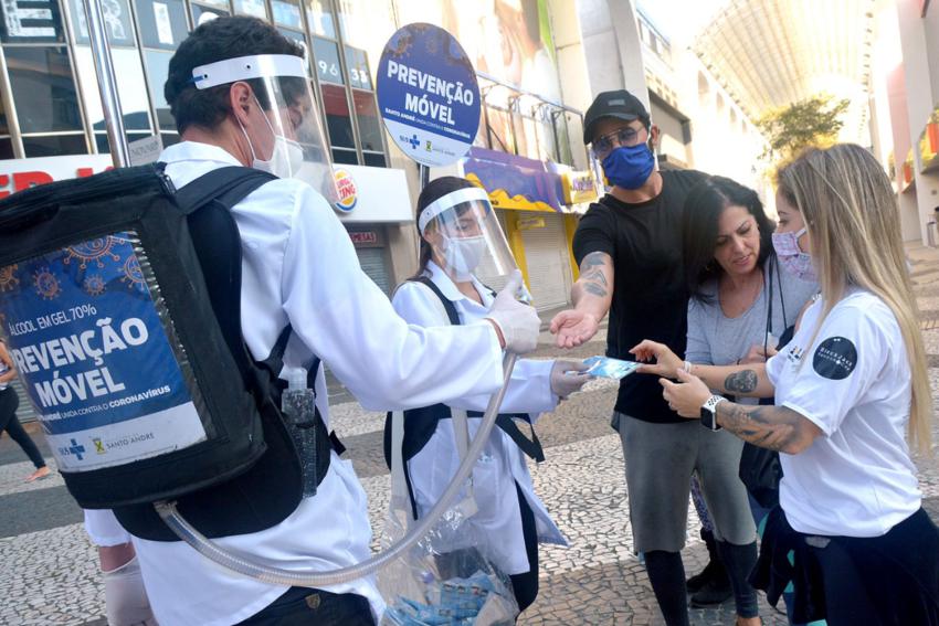 Santo André realiza prevenção móvel contra o coronavírus