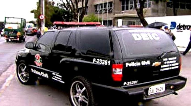 Prisão foi feita por policiais do Deic
