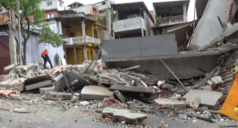 Casa desaba em Mauá neste sábado; Veja vídeo