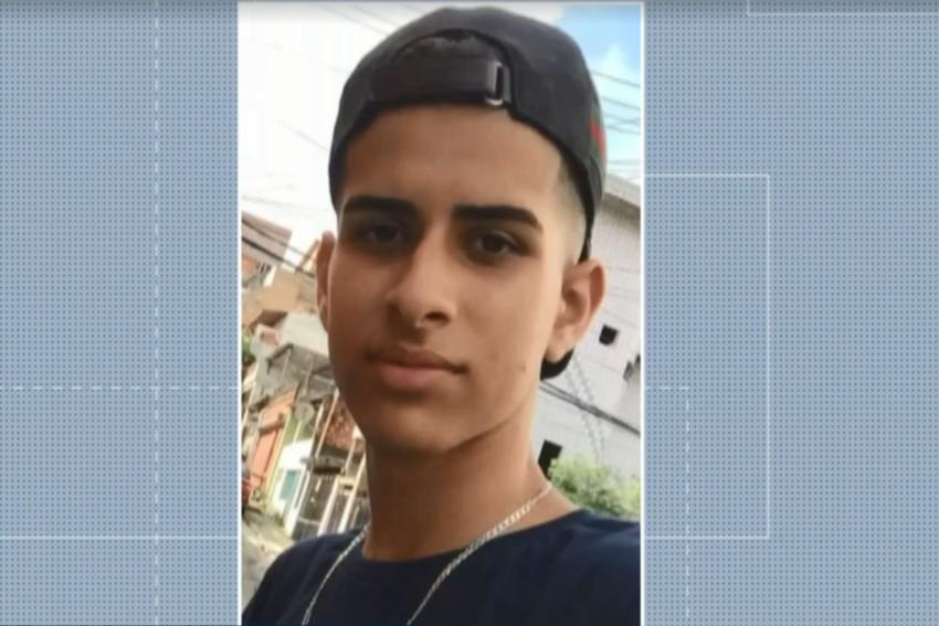 Jovem sai de moto para comemorar aniversário e morre baleado por PM; Veja vídeo