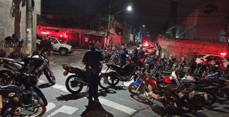 GCM e PM de Diadema acabam com pancadão e apreendem 90 motos