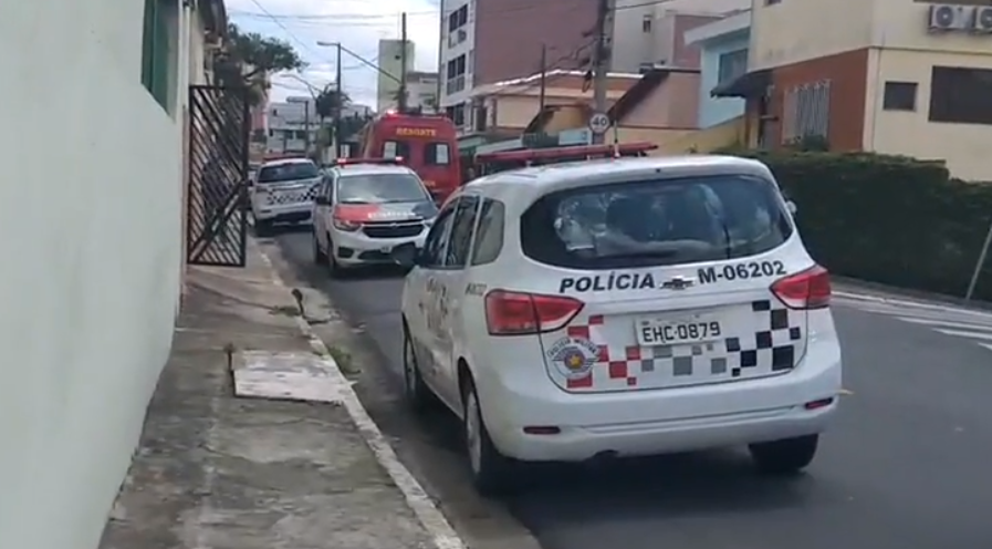 Após roubo, ladrão invade casa, mantém idoso refém e é morto em S.Bernardo