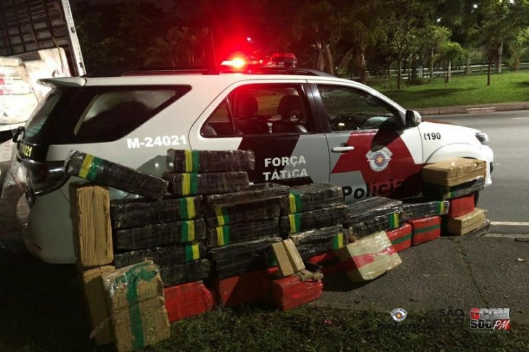 Força Tática apreende mais de 600 tijolos de maconha em Diadema