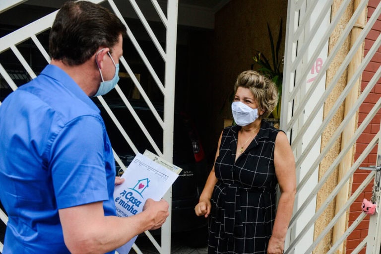 São Bernardo avança em regularização fundiária com entrega de 1.600 escrituras