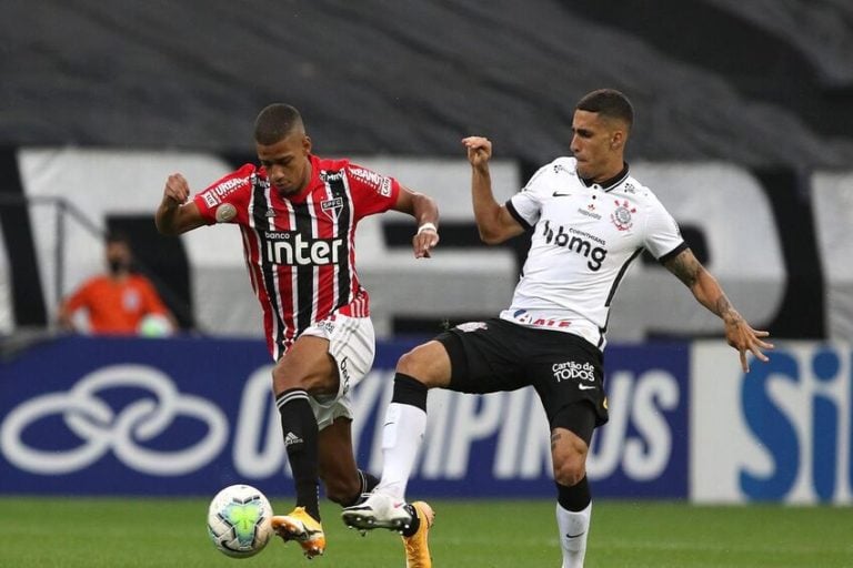 Esportes Corinthians é mais eficiente e vence líder São Paulo