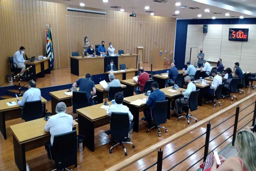 Câmara aprova licença do Auricchio até 20 de dezembro