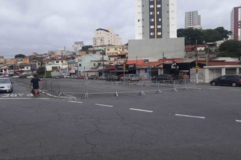 Mauá proíbe estacionamento de carros e aglomerações na av. Portugal