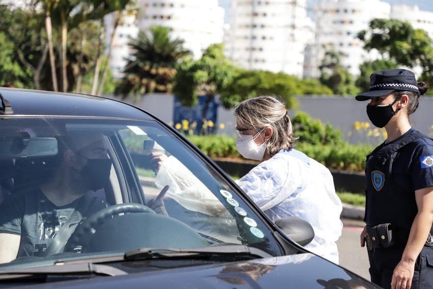 Com 98% de leitos de UTI ocupados, São Caetano inicia barreiras nas ruas