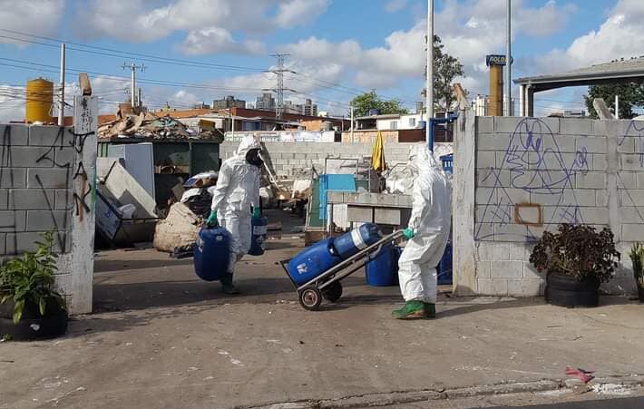 Vazamento de ácido sulfúrico causa queimaduras em 4 pessoas em Diadema