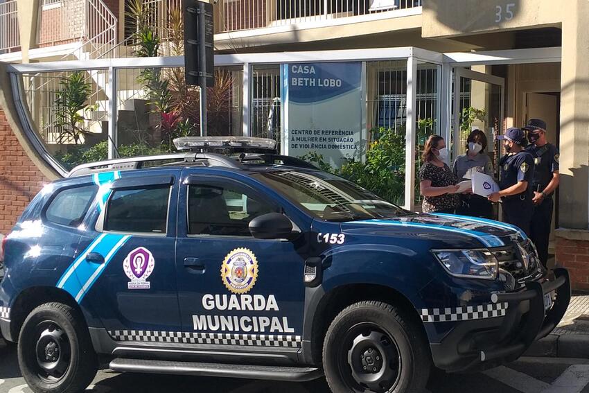 GCM de Diadema atende 9 ocorrências e leva proteção a 55 mulheres