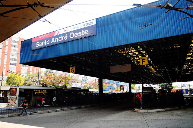 Doria cria postos de vacinação contra Covid em estações da CPTM, EMTU e Metrô