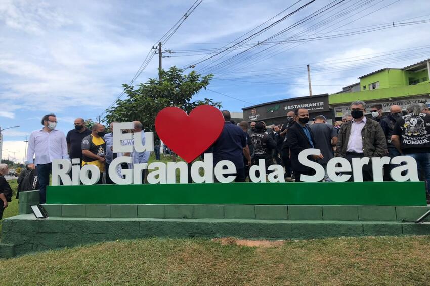 Rio Grande da Serra inaugura Letreiro Turístico, Bicicletário e Mapa das Trilhas