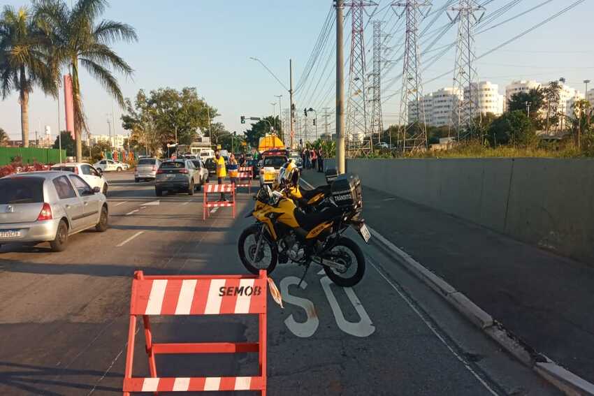 Mulher é atropelada e morre em avenida de São Caetano