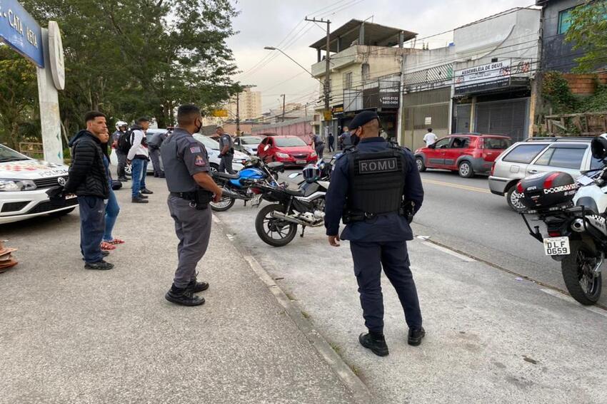 GCM e PM de Sto.André fazem Operação Bloqueio na Estrada do Pedroso