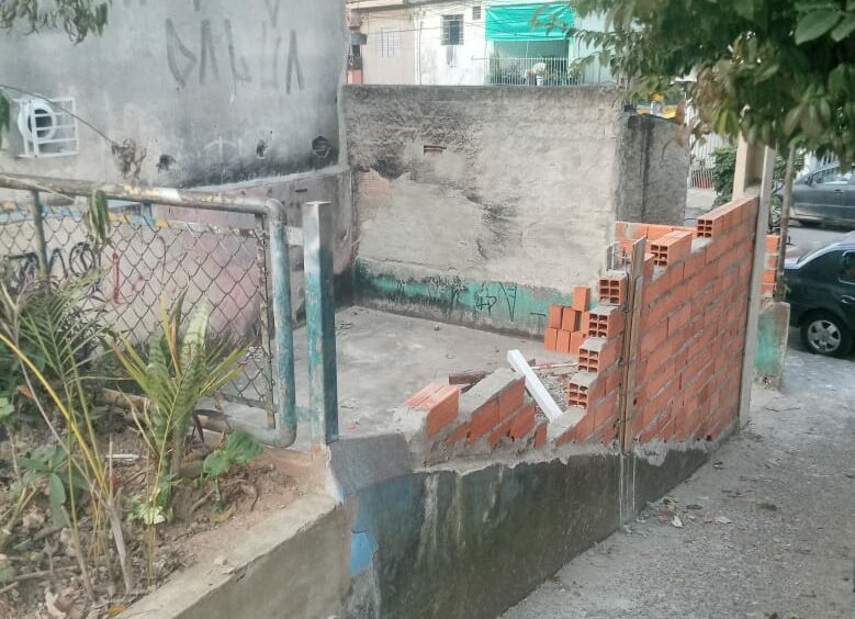 Vídeo: Ocupação em praça gera confusão com vereador de Diadema